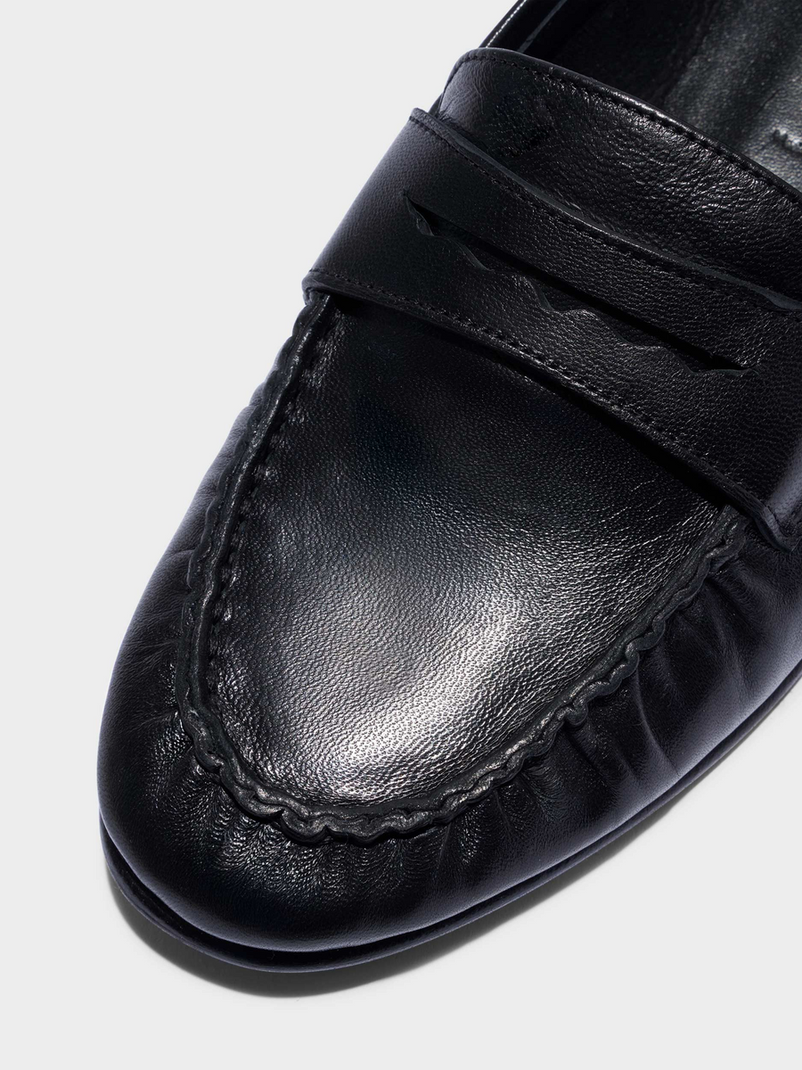 Aeyde | Aldous Leather Loafers Leather Flats for Women | Black Nappa | Round Toe | Low Heel | Front View