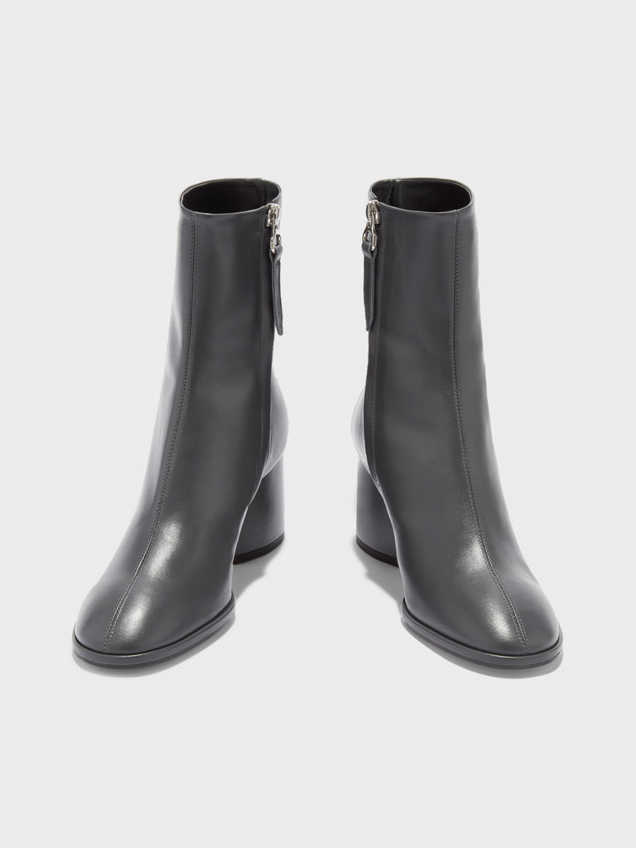 Ayla Round-Toe Boots