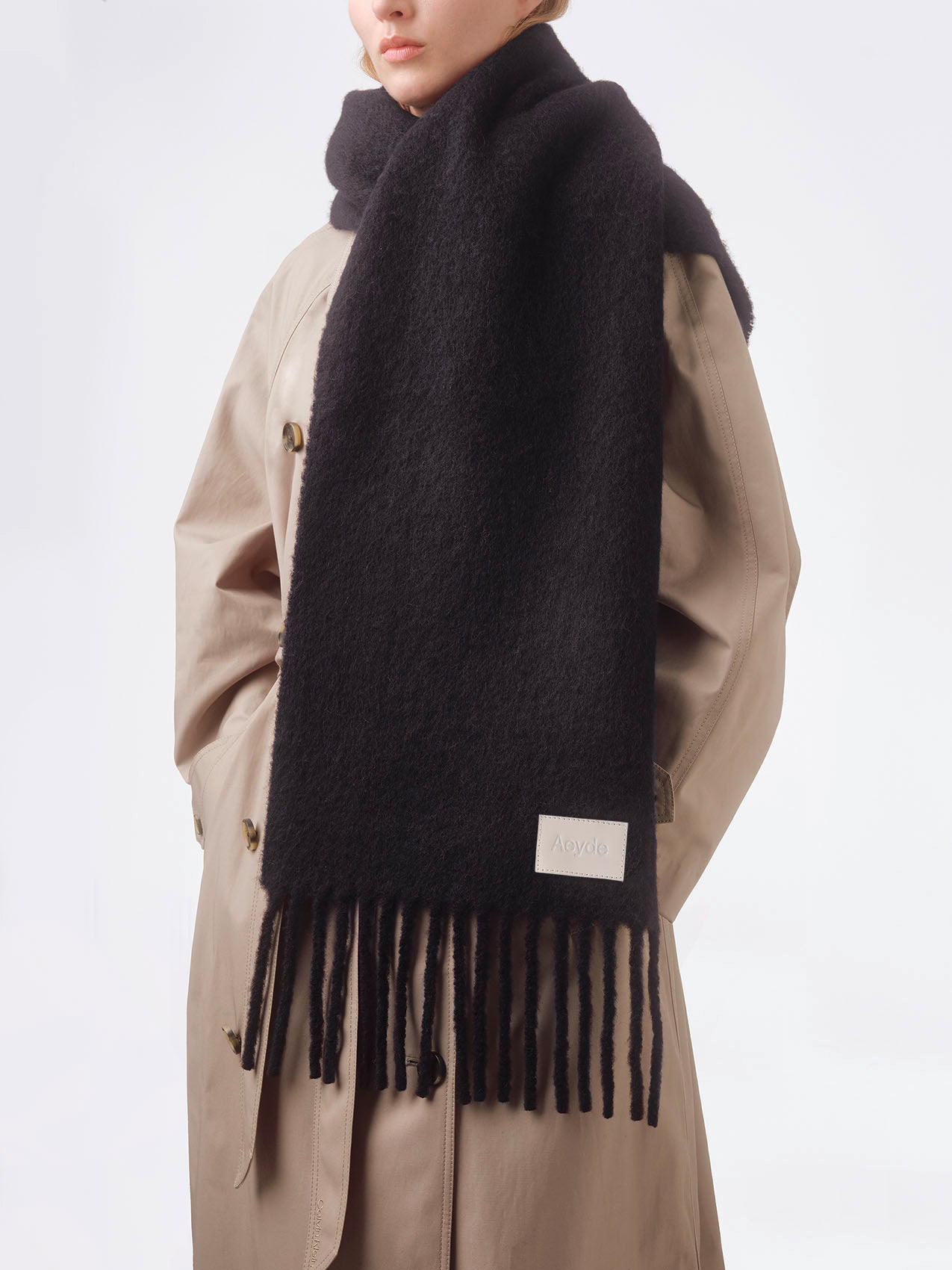 Aeyde | Bale Alpaca Scarves for Women | Black Alpaca | Luxury Materials | Handmade in Italy | How to Style