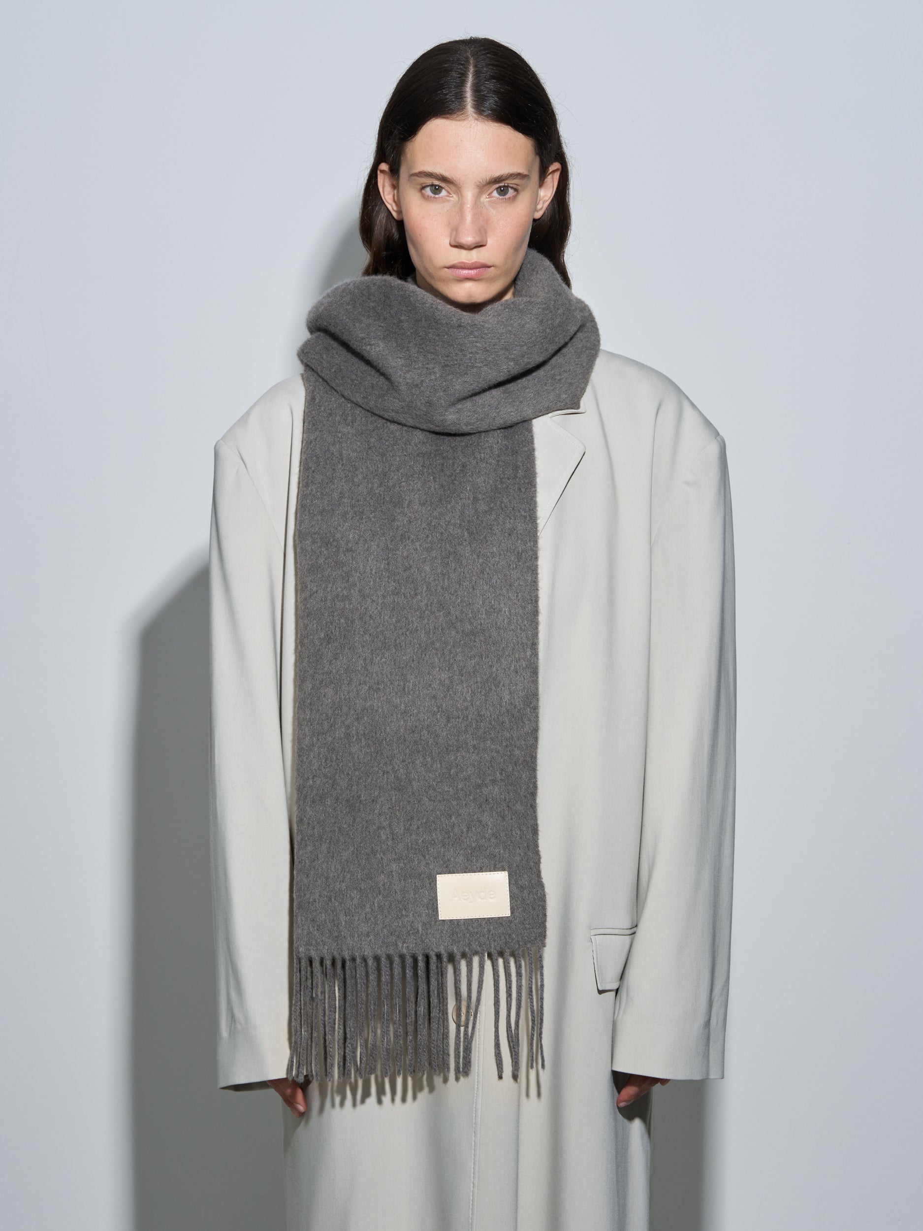 Bela Cashmere Scarf - Image 3