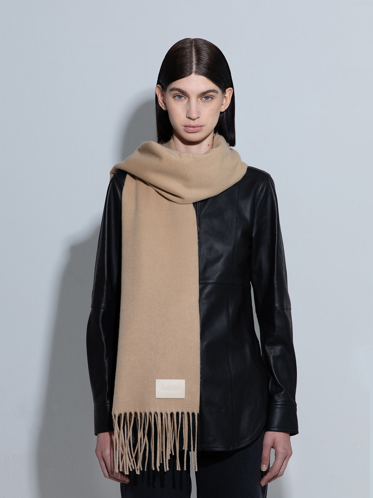Bela Cashmere Scarf - Image 3