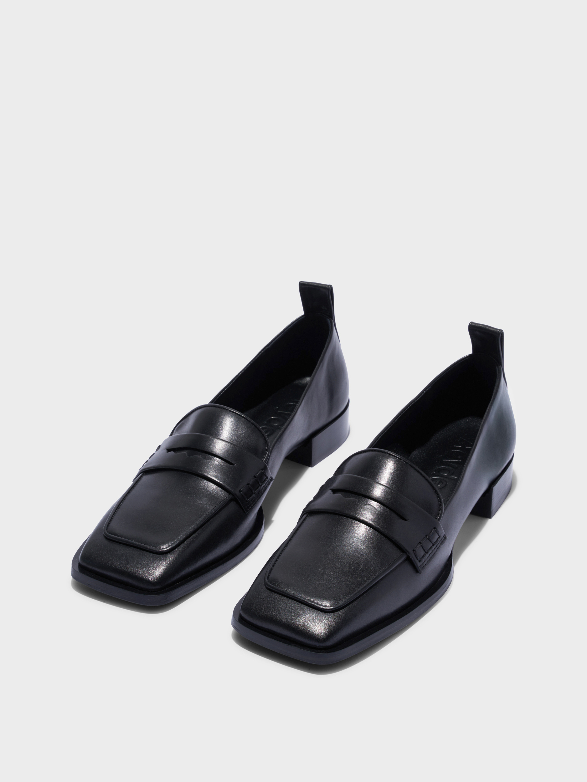 Aeyde | Blake Square-Toe Flats Leather Flats for Women | Black Calf | Square Toe | Flat Heel | Luxury Materials | Handmade in Italy