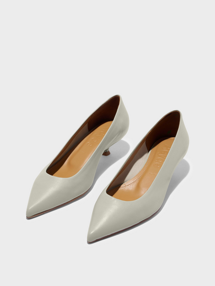 Aeyde | Cari Pointed-Toe Pumps Leather Pumps for Women | Cloud Nappa | Pointed Toe | Low Heel | Luxury Materials | Handmade in Italy