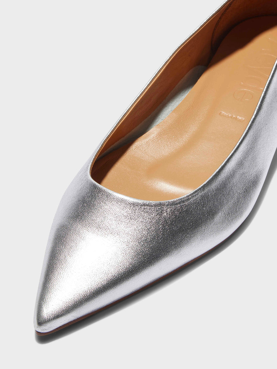 Aeyde | Cassy Leather Ballet Flats Leather Flats for Women | Silver Nappa | Pointed Toe | Flat Heel | Luxury Materials | Handmade in Italy