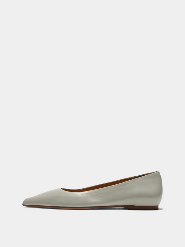 Aeyde | Cassy Pointed-Toe Flats Leather Flats for Women | Cloud Nappa | Pointed Toe | Flat Heel | Side View
