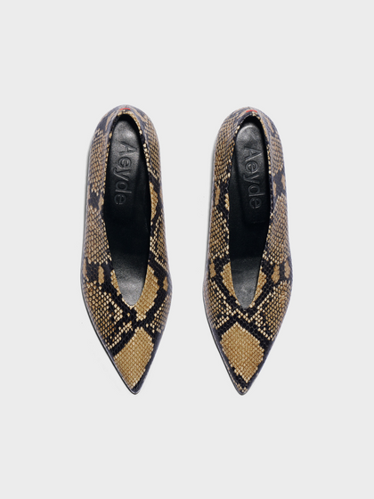Aeyde | Clara Pointed-Toe Pumps Leather Pumps for Women | Hazelnut Snake | Pointed Toe | Low Heel | Front View