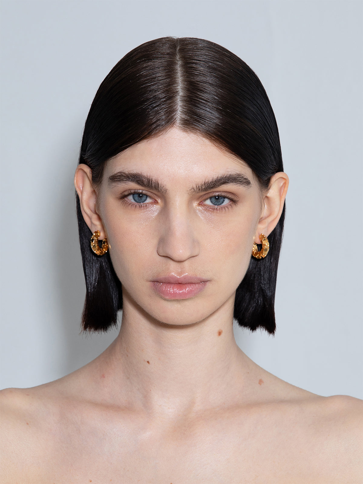 Cooper Medium 18kt Gold-Plated Hoop Earrings - Image 3