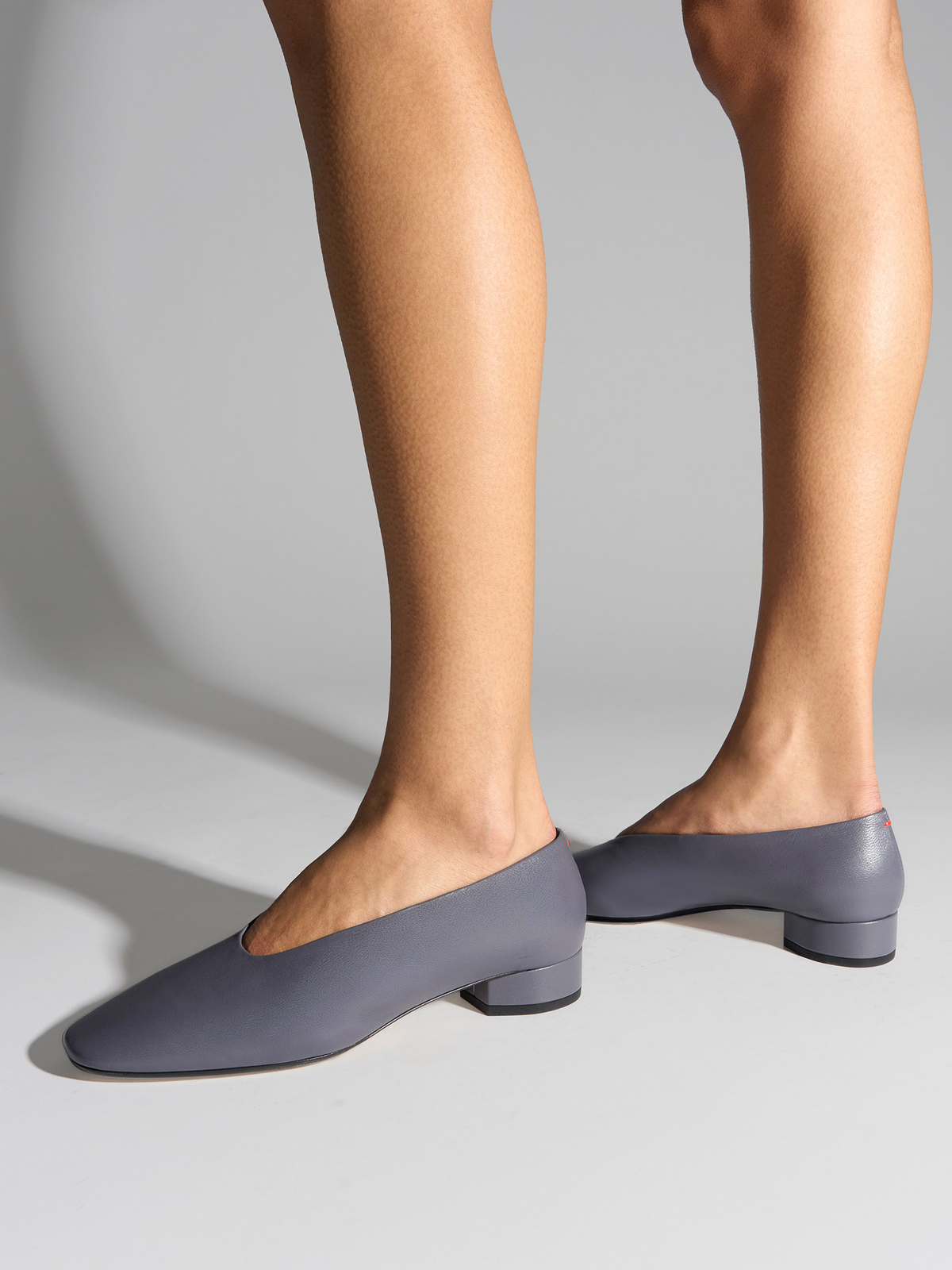Delia Low-Heeled Ballet Pumps