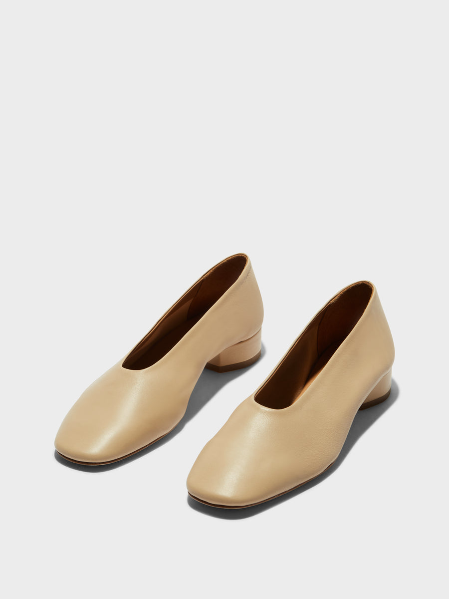 Delia Low-Heeled Ballet Pumps