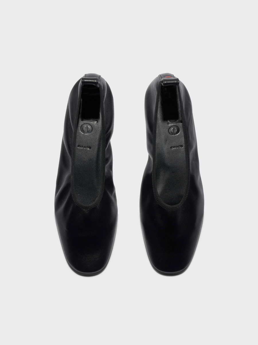 Aeyde | Dex Leather Flats Leather Flats for Women | Black Nappa | Round Toe | Flat Heel | Front View