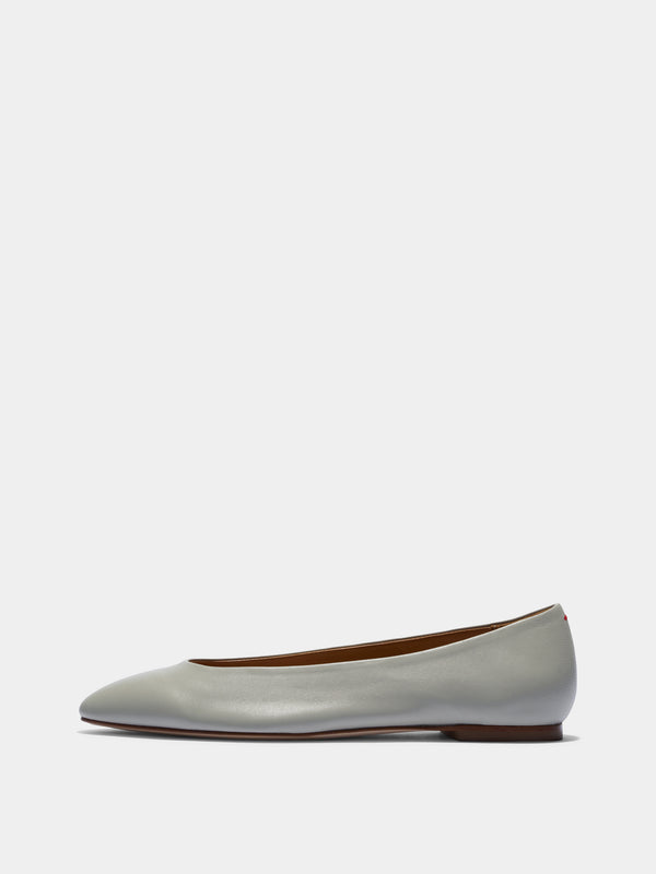 Aeyde | Ellie Almond-Toe Flats Leather Flats for Women | Cloud Nappa | Round Toe | Flat Heel | Side View
