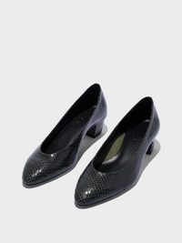 Helia Low-Cut Pumps