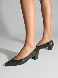 Helia Low-Cut Pumps