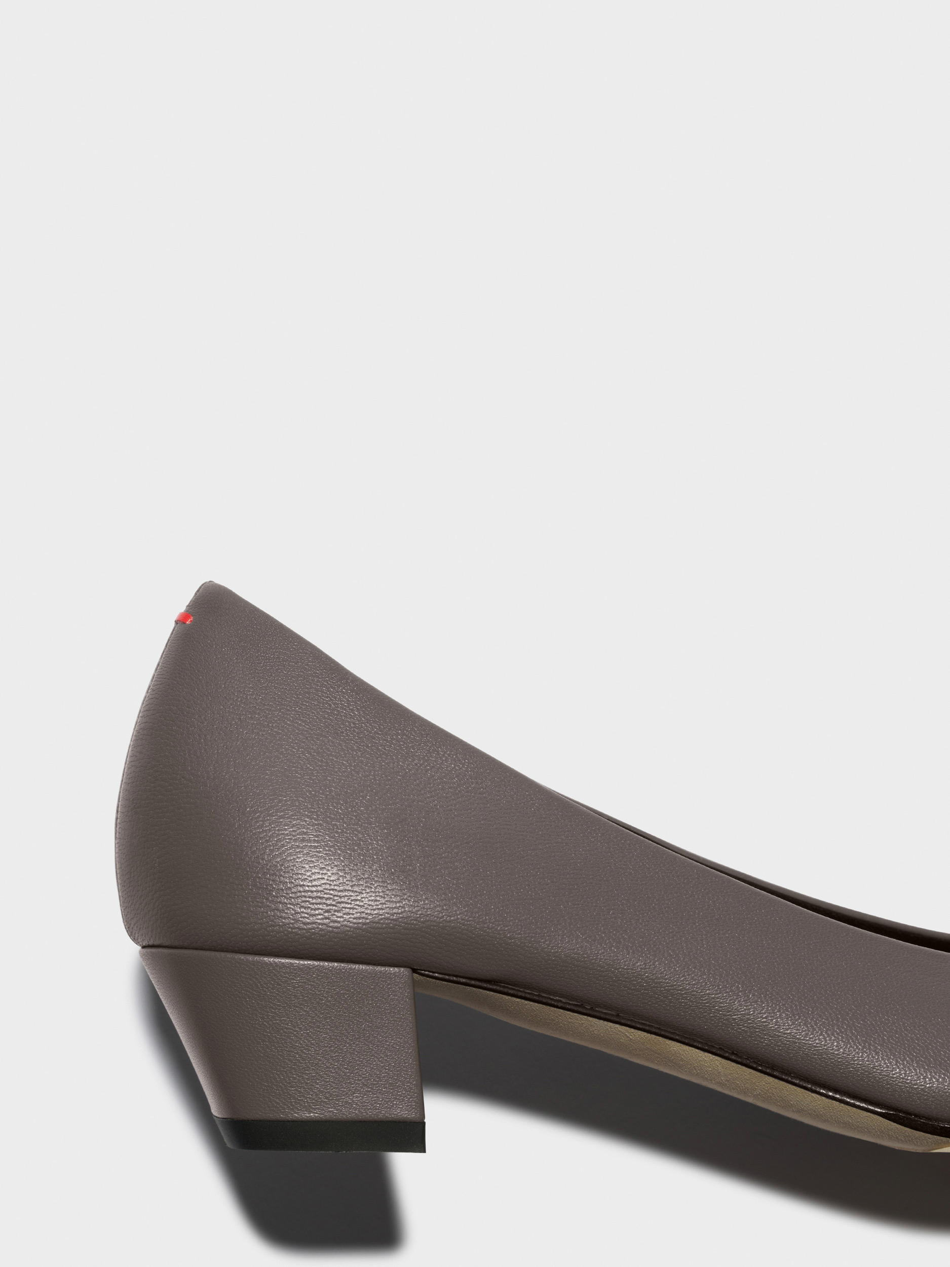 Aeyde | Helia Low-Cut Pumps Leather Pumps for Women | Taupe Nappa | Round Toe | Low Heel | Heel Details