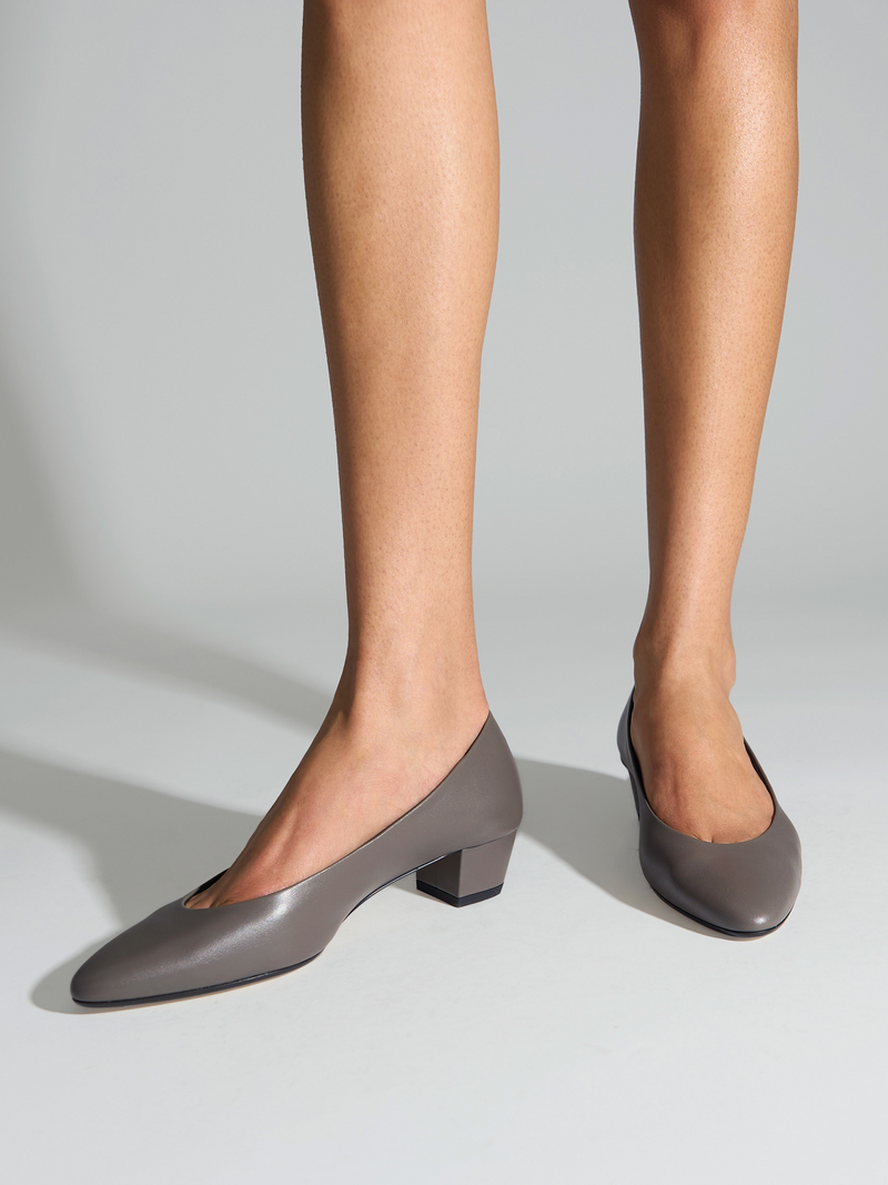 Helia Low-Cut Pumps
