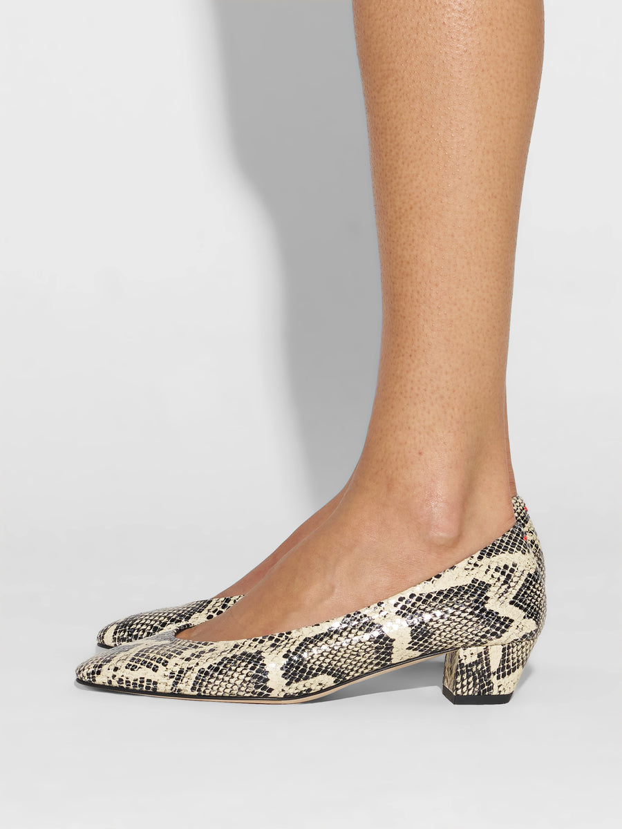 Helia Low-Cut Pumps