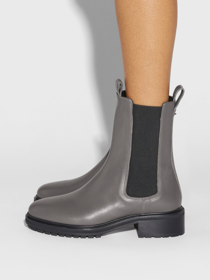 Aeyde | Jack Leather Ankle Boots Leather Ankle Boots for Women | Taupe Calf | Round Toe | Low Heel | How to Style
