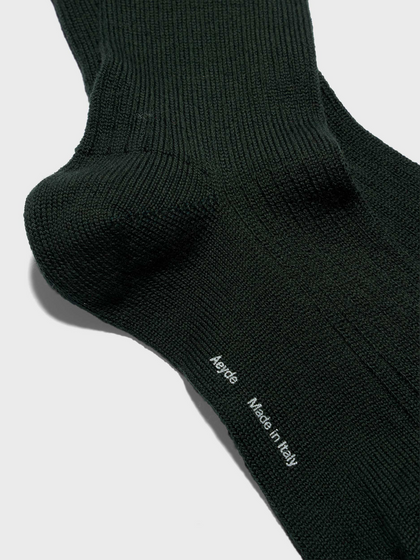 Aeyde | Jordan Wool Socks for Women | Moss Wool | Luxury Materials | Handmade in Italy | Material Details
