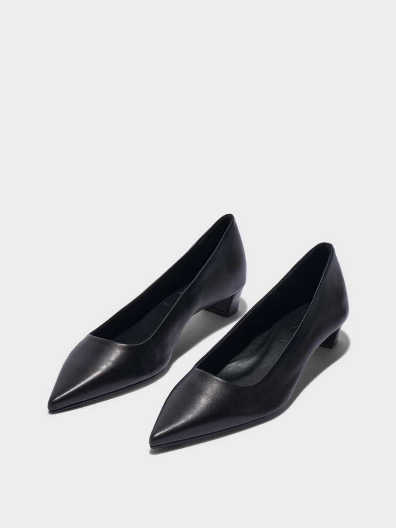 Judi Pointed Pumps