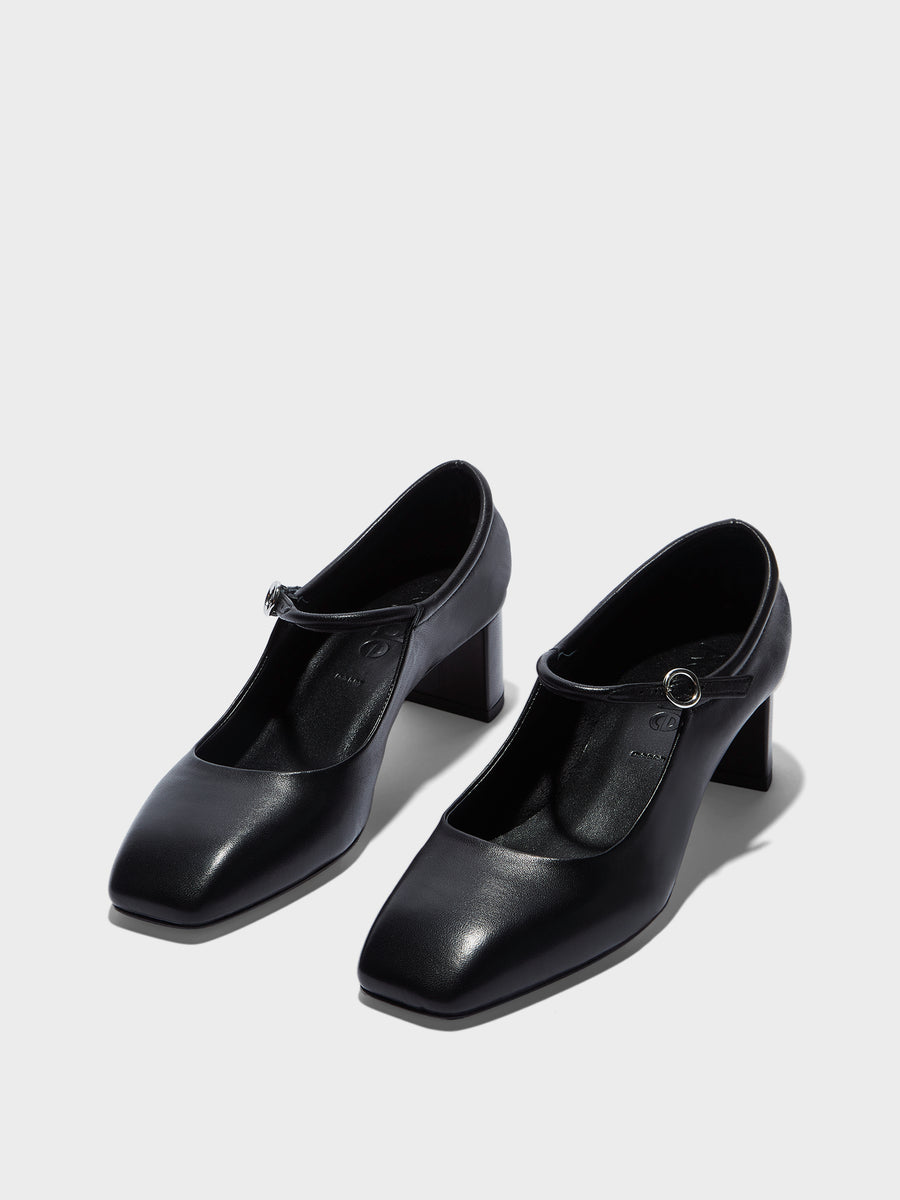 Lina Mary-Jane Pumps