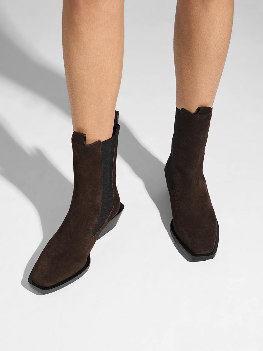 Luna Suede Chelsea Boots