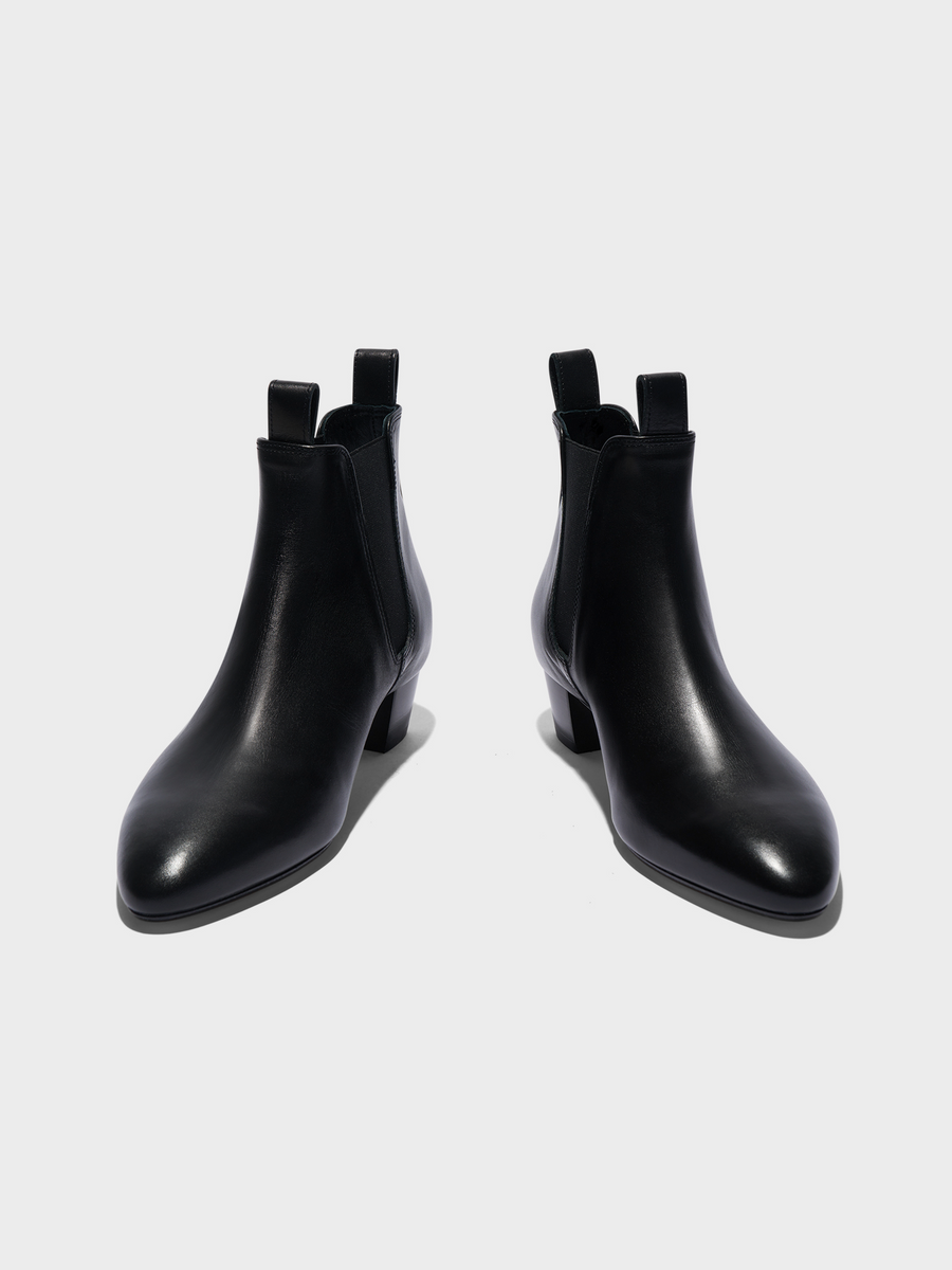 Aeyde | Malu Leather Ankle Boots Leather Ankle Boots for Women | Black Calf | Round Toe | Low Heel | Front View