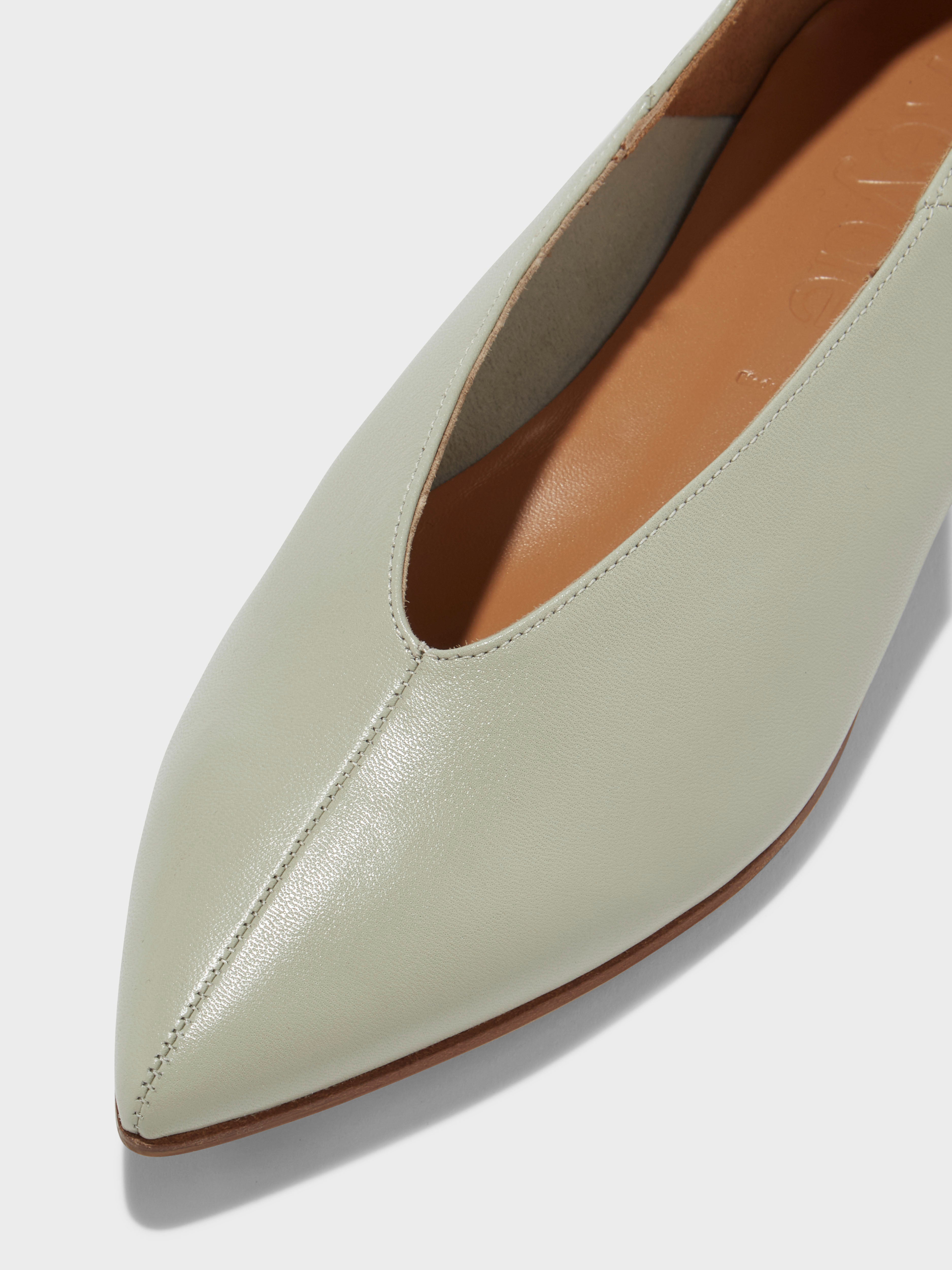 Aeyde | Moa Leather Ballet Flats Leather Flats for Women | Cloud Nappa | Pointed Toe | Flat Heel | Luxury Materials | Handmade in Italy