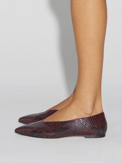 Aeyde | Moa Pointed-Toe Flats Leather Flats for Women | Port Snake | Pointed Toe | Flat Heel | How to Style