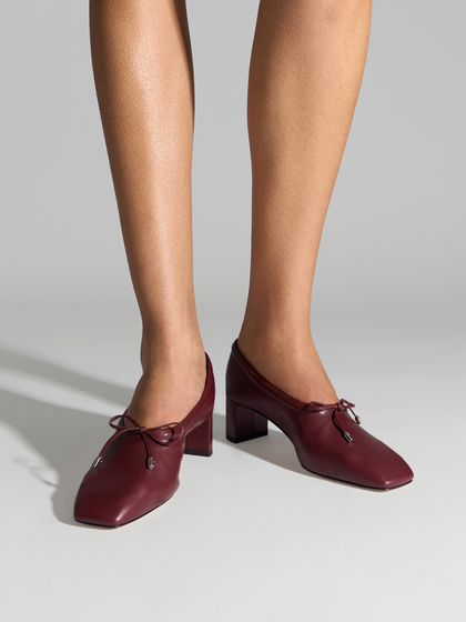 Aeyde | Narissa Glove Leather Pumps for Women | Port Lambskin | Square Toe | Mid Heel | On Feet