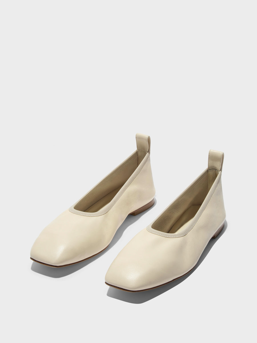 Nomi Ruched Flats