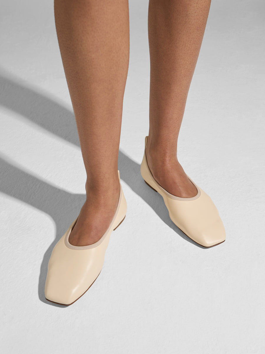 Nomi Ruched Flats