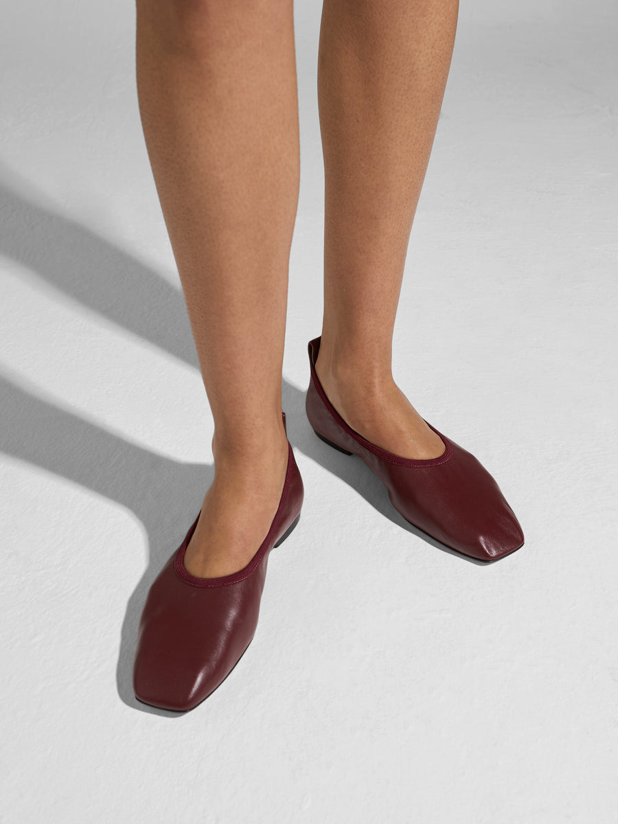 Nomi Ruched Flats