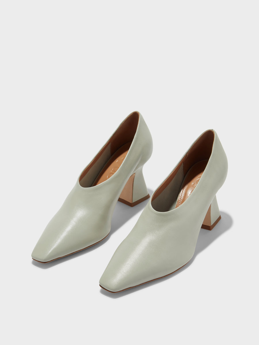 Nova Leather Pointed Pumps