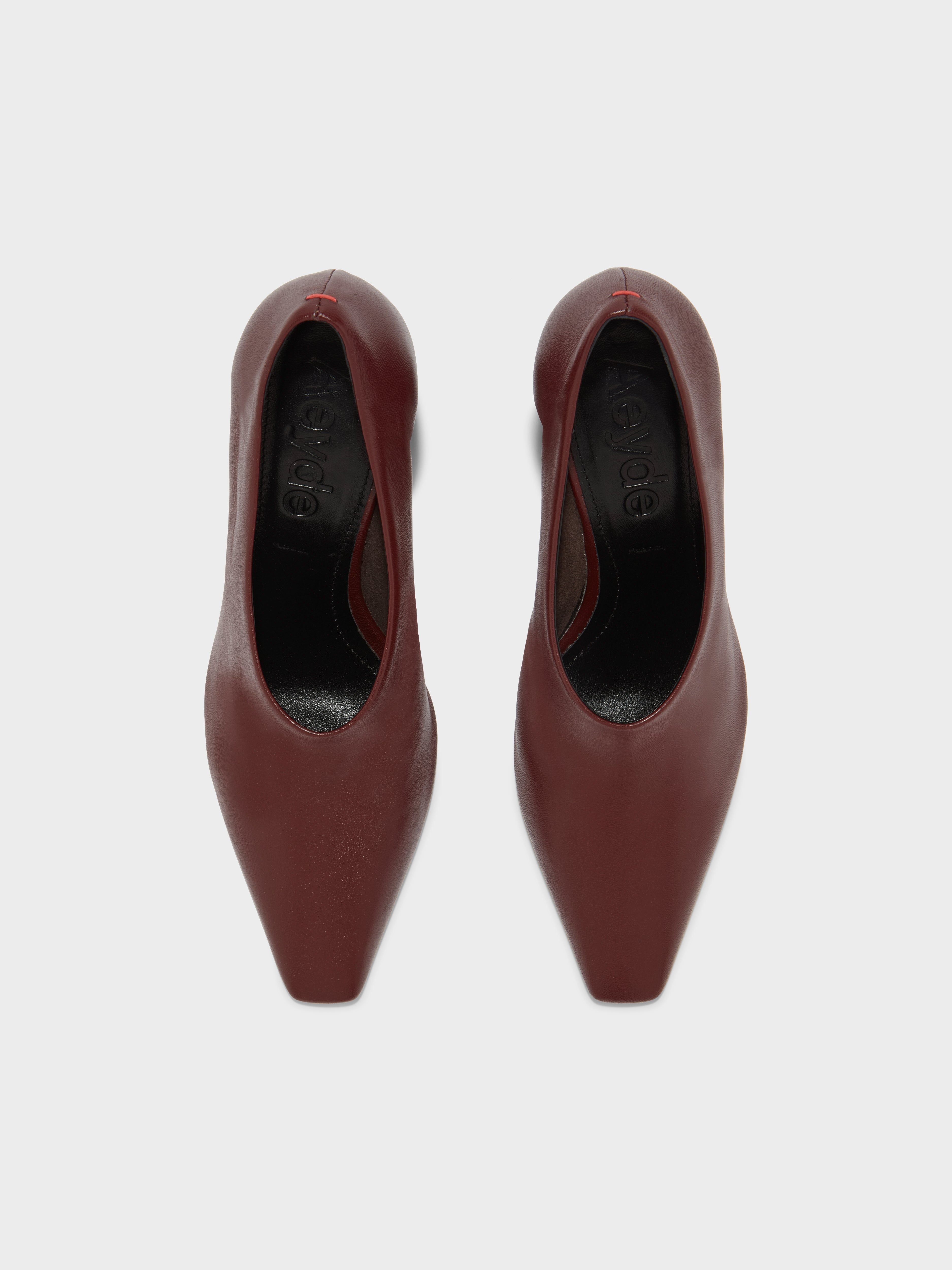 Nova Leather Pointed Pumps - Image 3