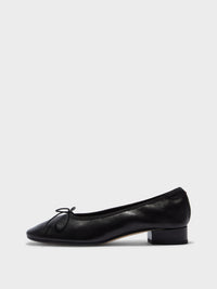 Onda Round-Toe Ballet Flats