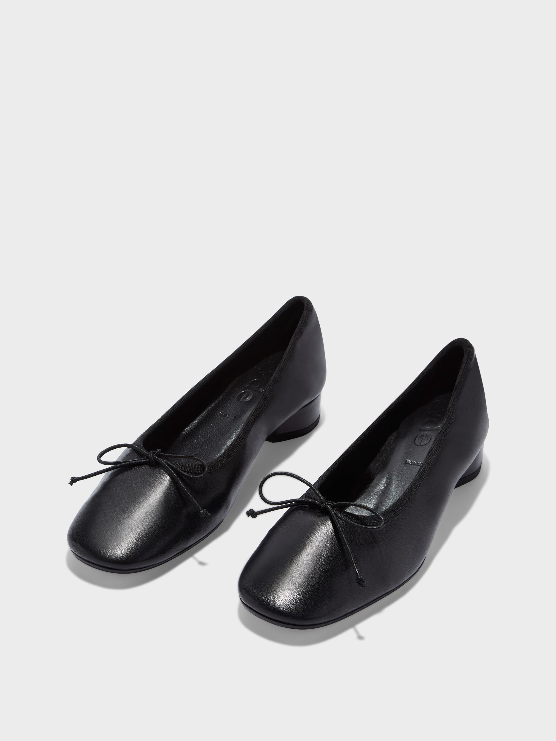 Onda Round-Toe Ballet Flats - Image 3