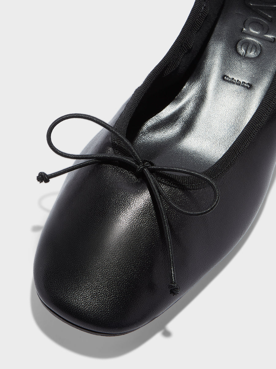 Onda Round-Toe Ballet Flats