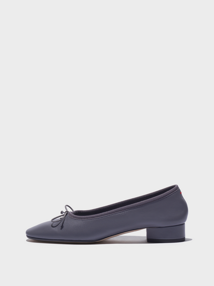 Aeyde | Onda Round-Toe Ballet Flats Leather Flats for Women | Dusty Purple Nappa | Round Toe | Low Heel | Side View