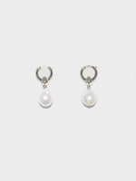 Philo Pearl Earrings - Image 1