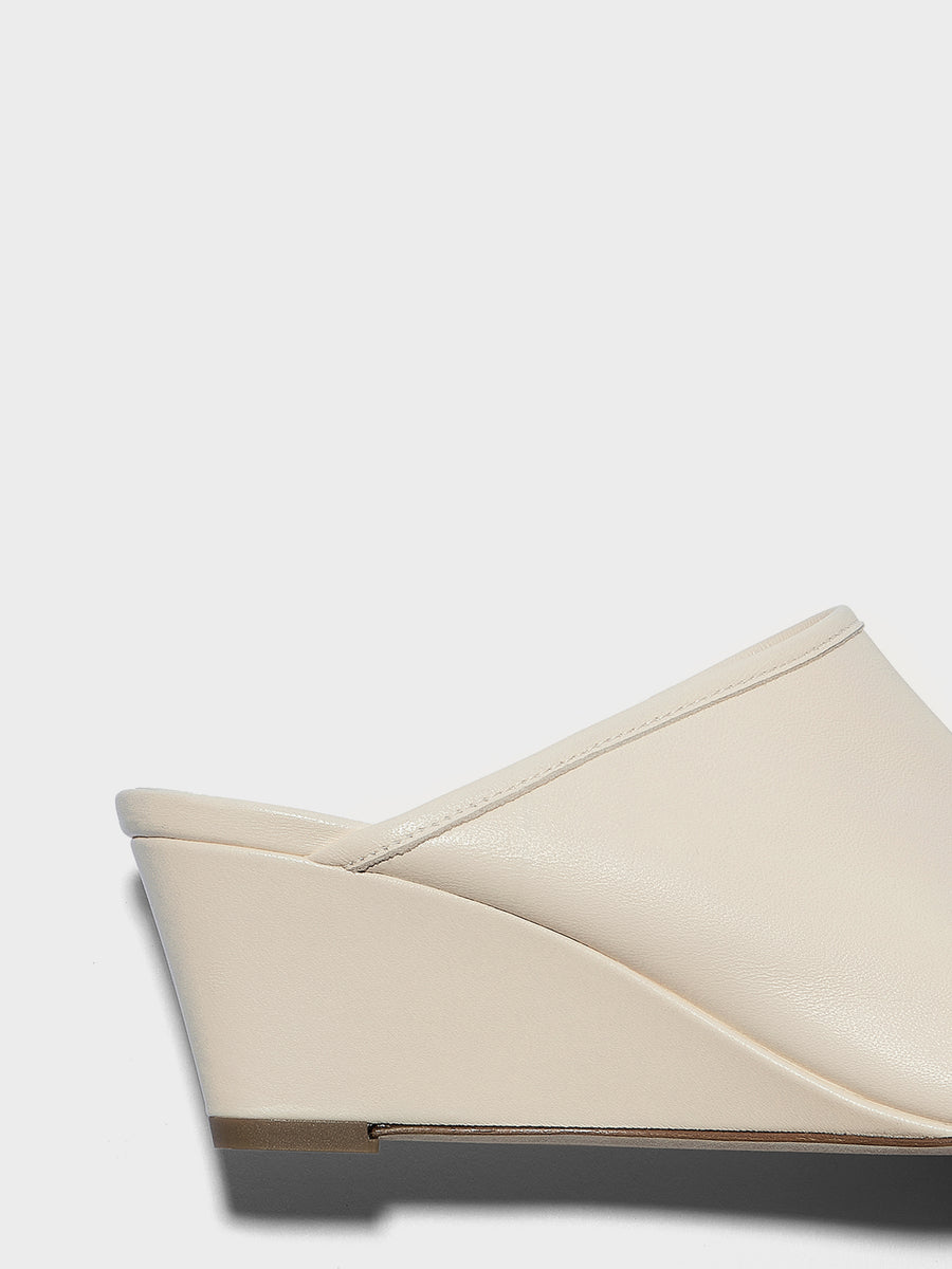 Aeyde | Suzanne Leather Heeled Sandals for Women | Creamy Nappa | Round Toe | Mid Heel | Heel Details