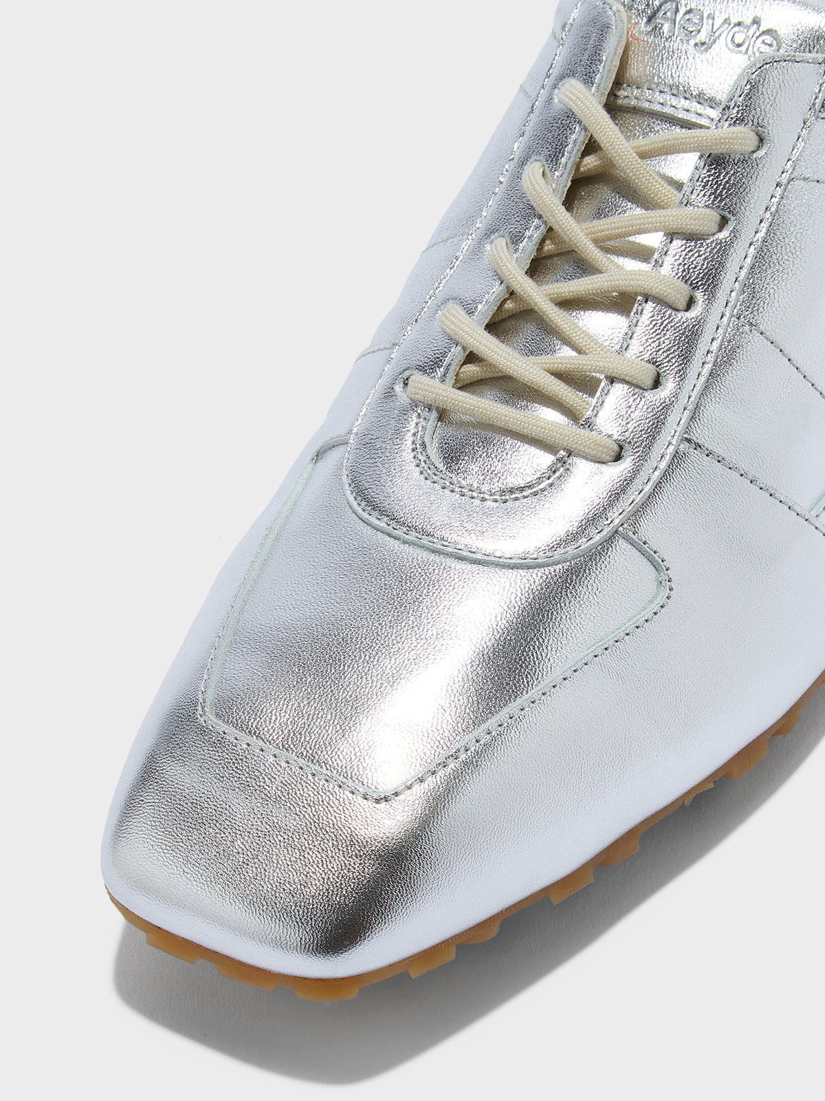 Uma Slim Sneakers