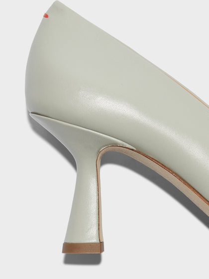 Aeyde | Zandra Leather Pumps Leather Pumps for Women | Cloud Nappa | Pointed Toe | High Heel | Heel Details