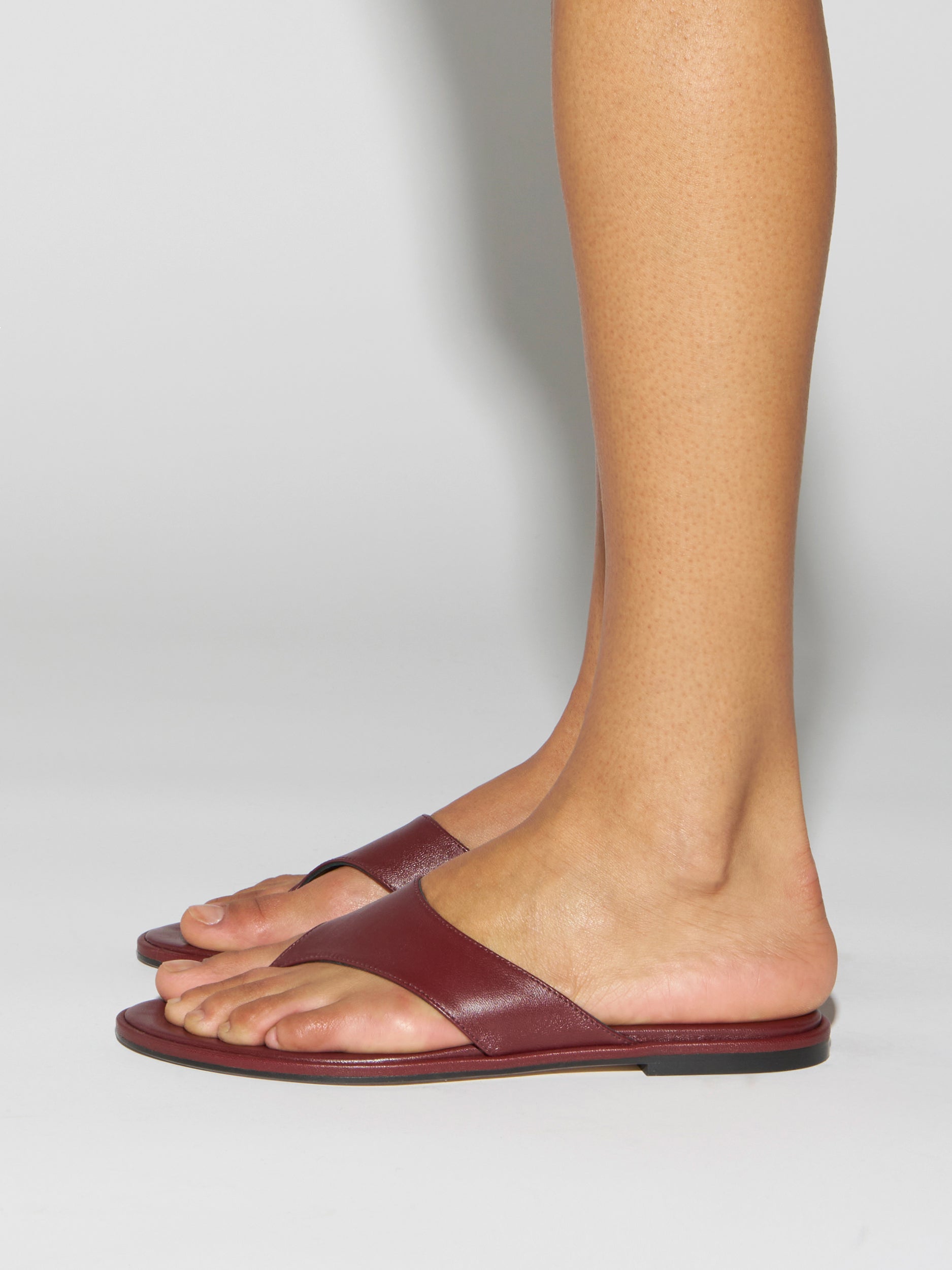 Aeyde | Amaya Leather Flat Sandals for Women | Port Nappa | Round Toe | Flat Heel | How to Style