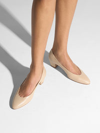 Helia Low-Cut Pumps