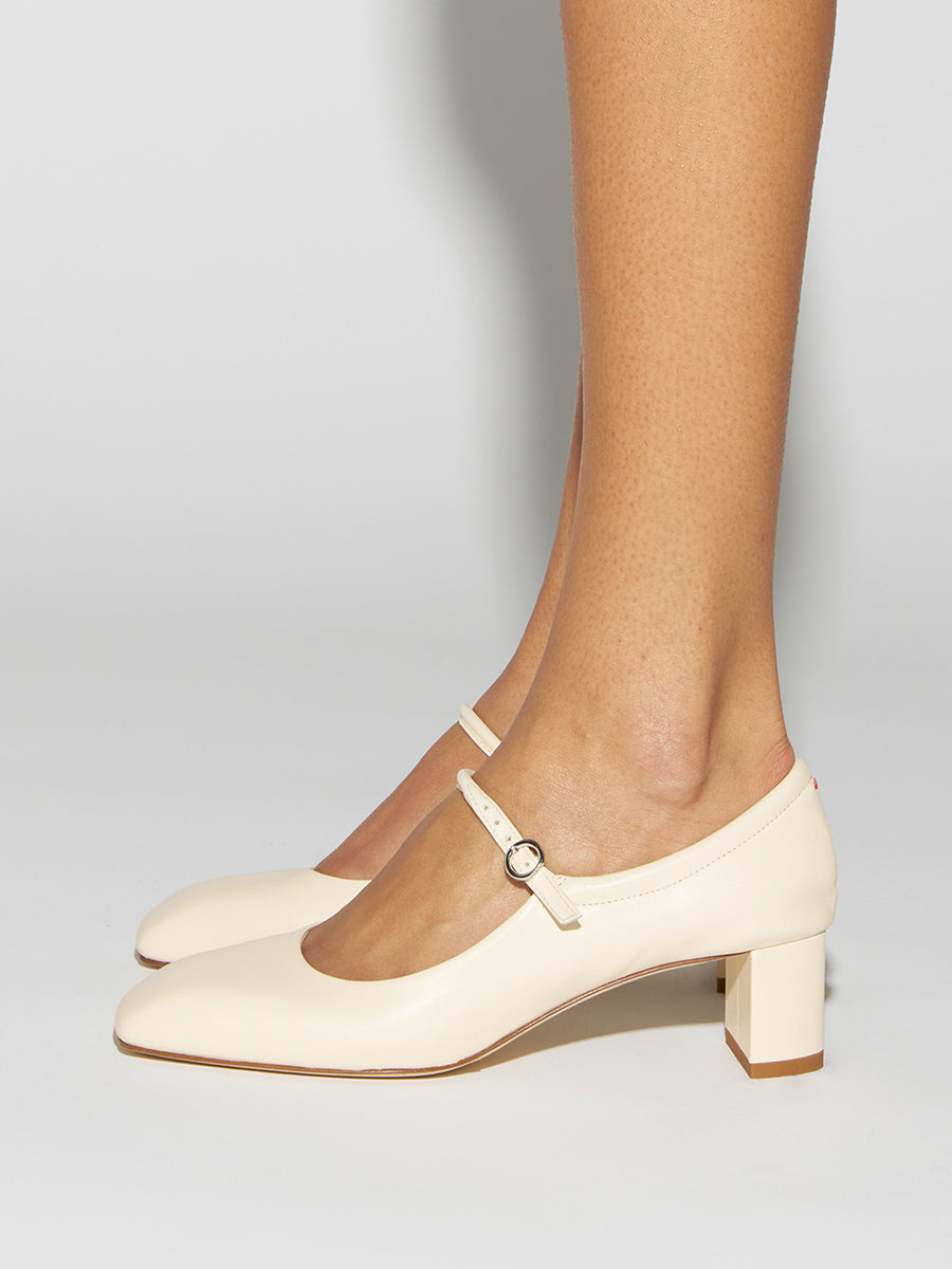 Lina Mary-Jane Pumps
