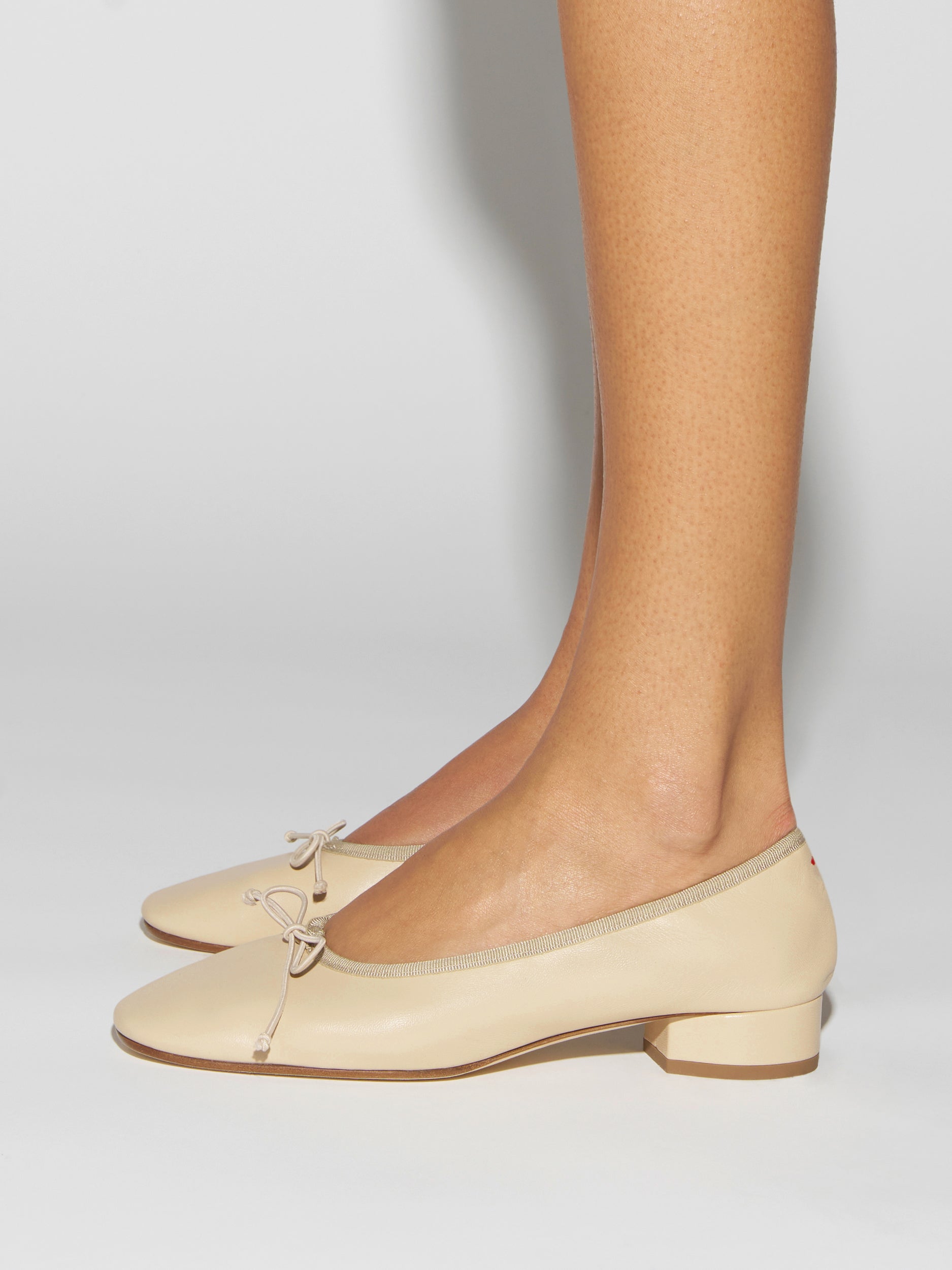 Onda Round-Toe Ballet Flats - Image 6