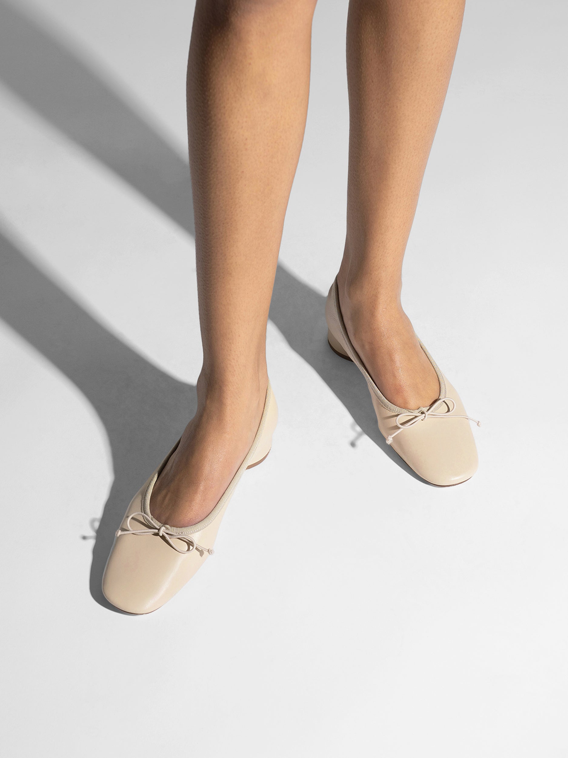 Onda Round-Toe Ballet Flats - Image 2