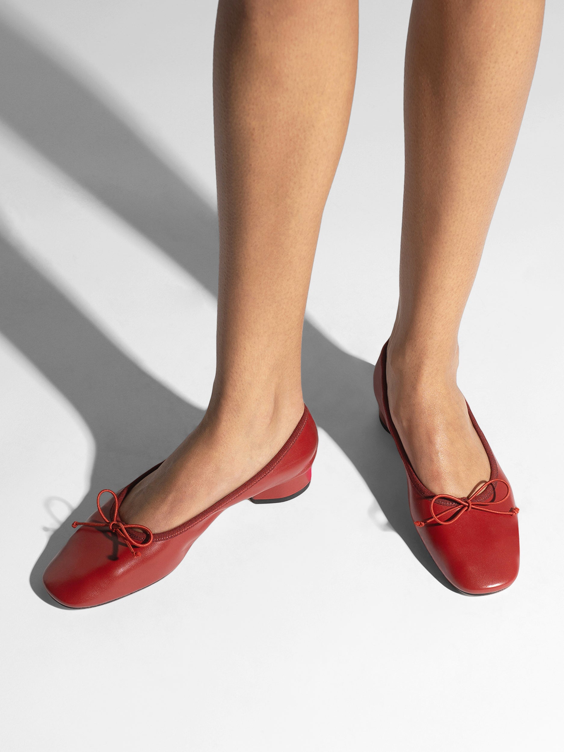 Onda Round-Toe Ballet Flats - Image 2