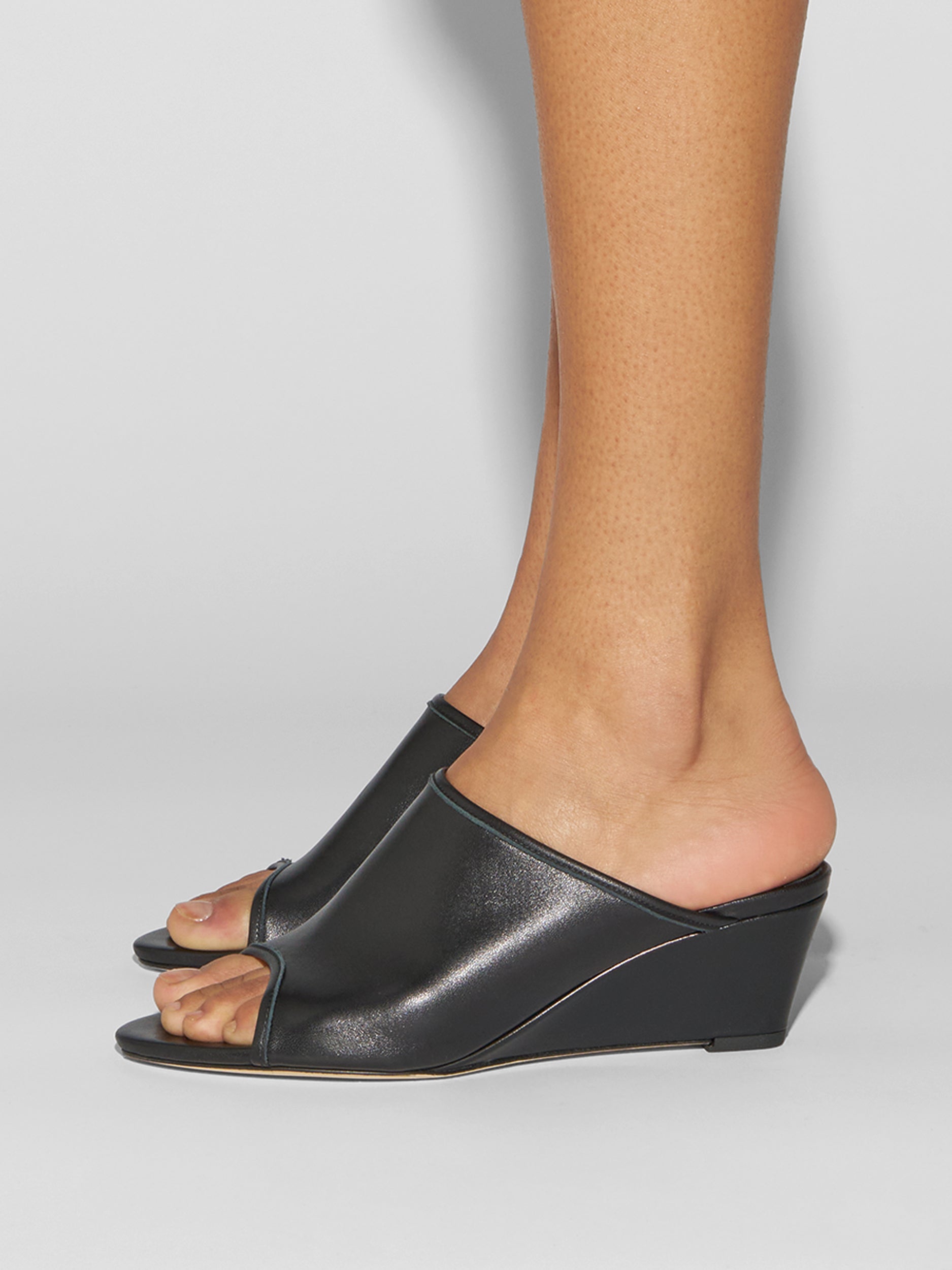 Aeyde | Suzanne Leather Heeled Sandals for Women | Black Nappa | Round Toe | Mid Heel | How to Style