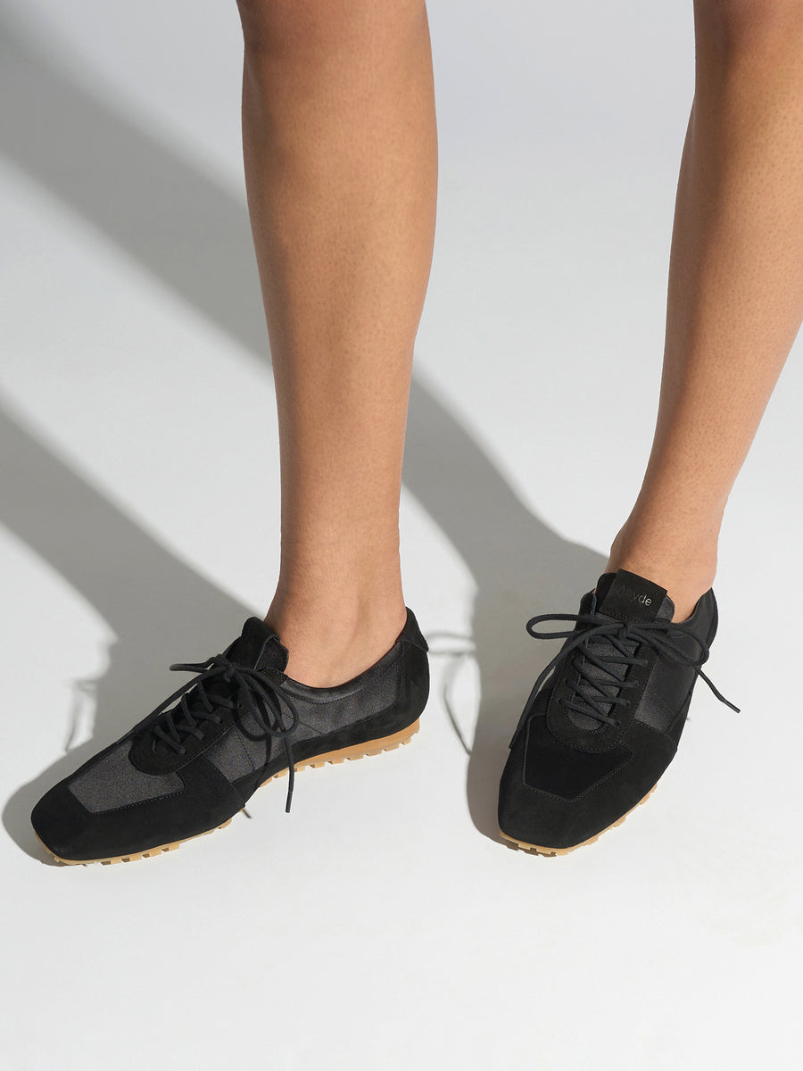 Uma Slim Sneakers